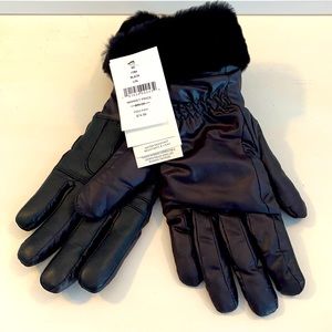 UGG black gloves